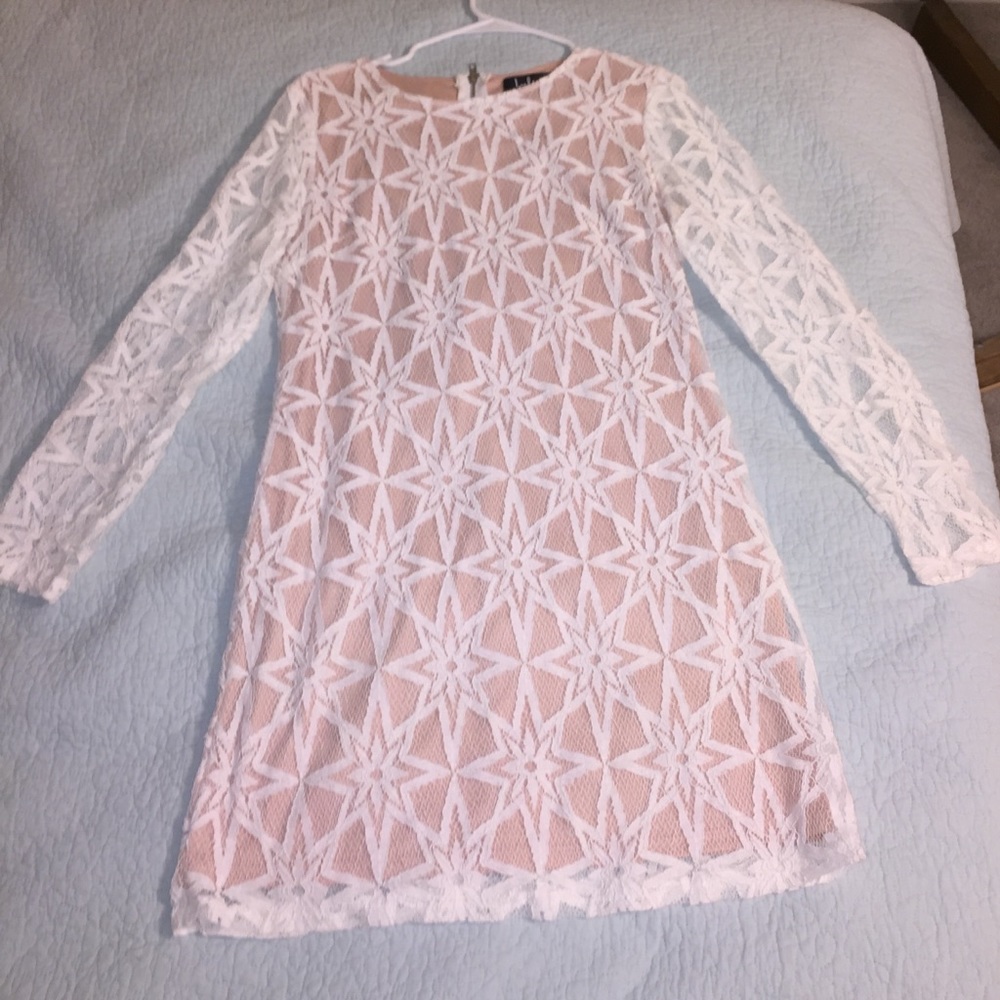 Lulu’s White Lace Star Dress